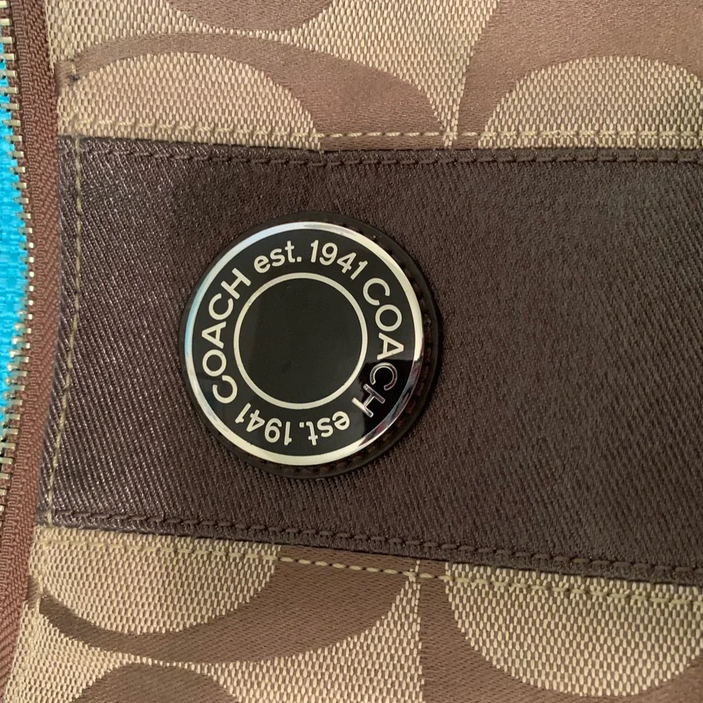 Authentic Coach Handbag, Excellent Condition - Picture 3 of 15